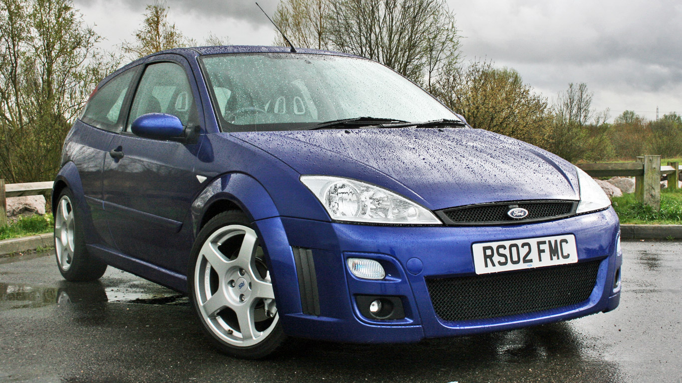 Ford Focus RS Mk1 Retro Road Test Motoring Research