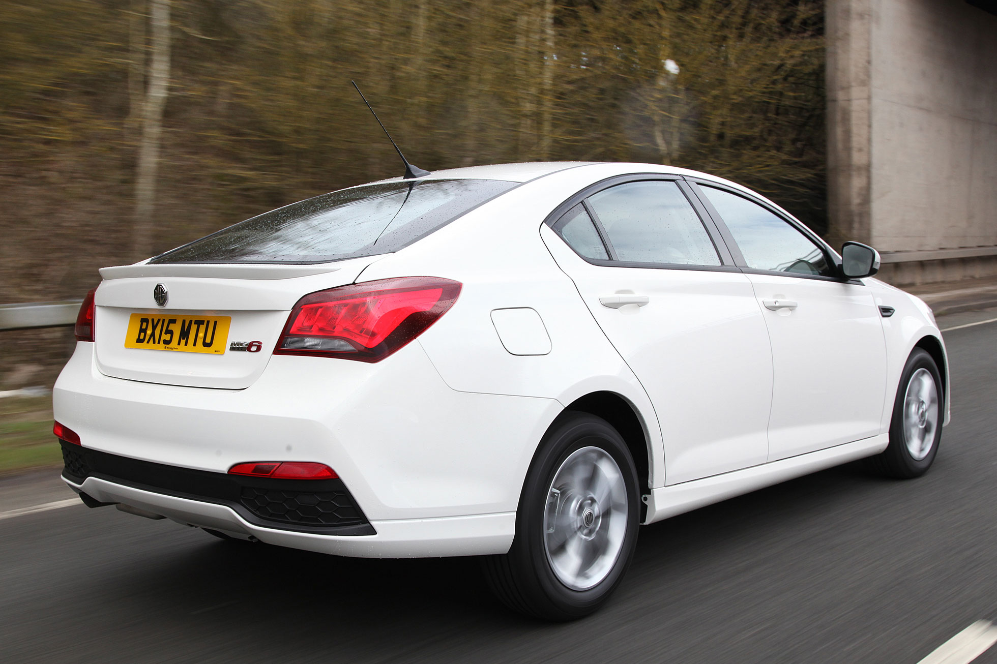 MG6 review: 2015 first drive | Motoring Research
