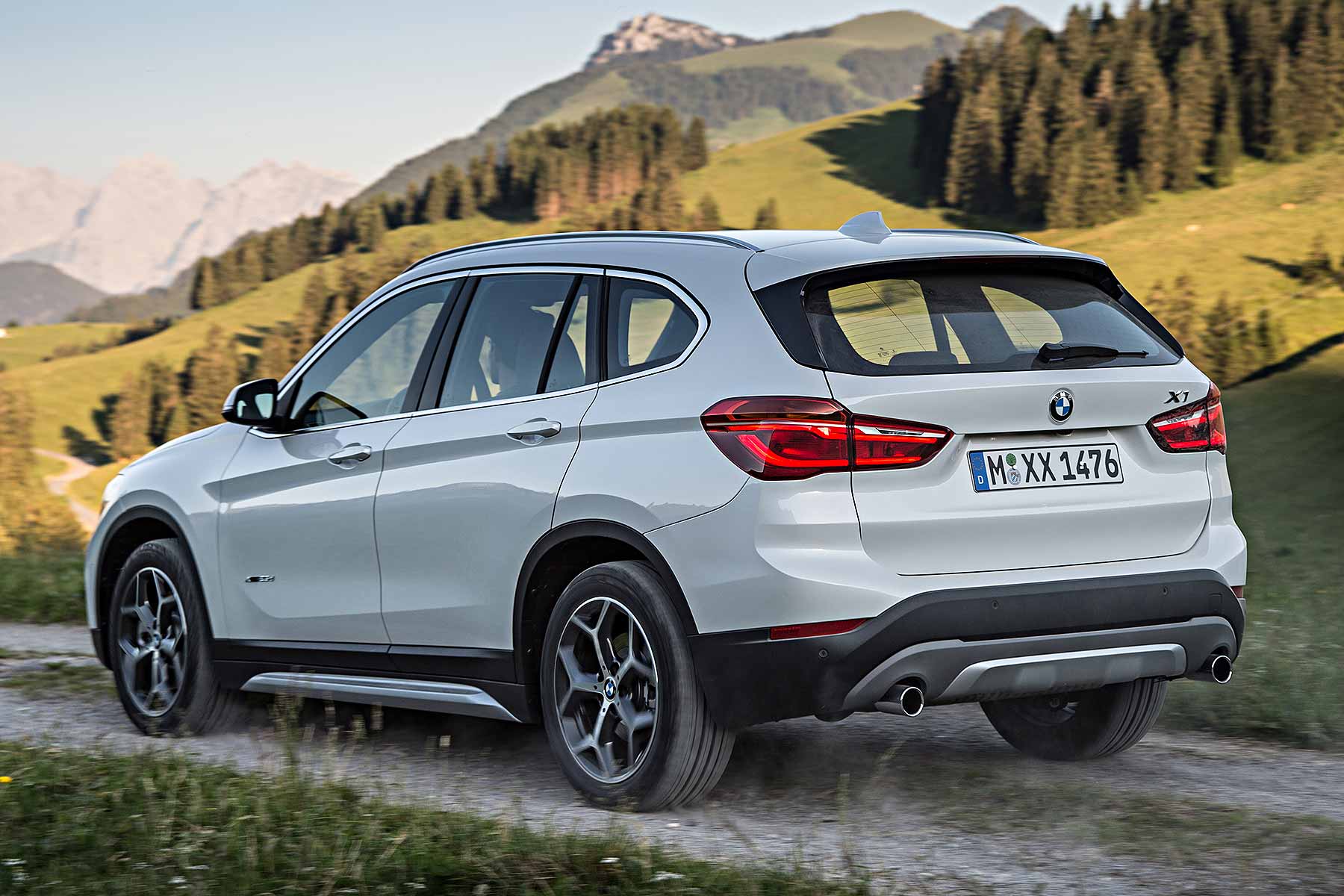 bmw-x1-review-2015-first-drive-motoring-research