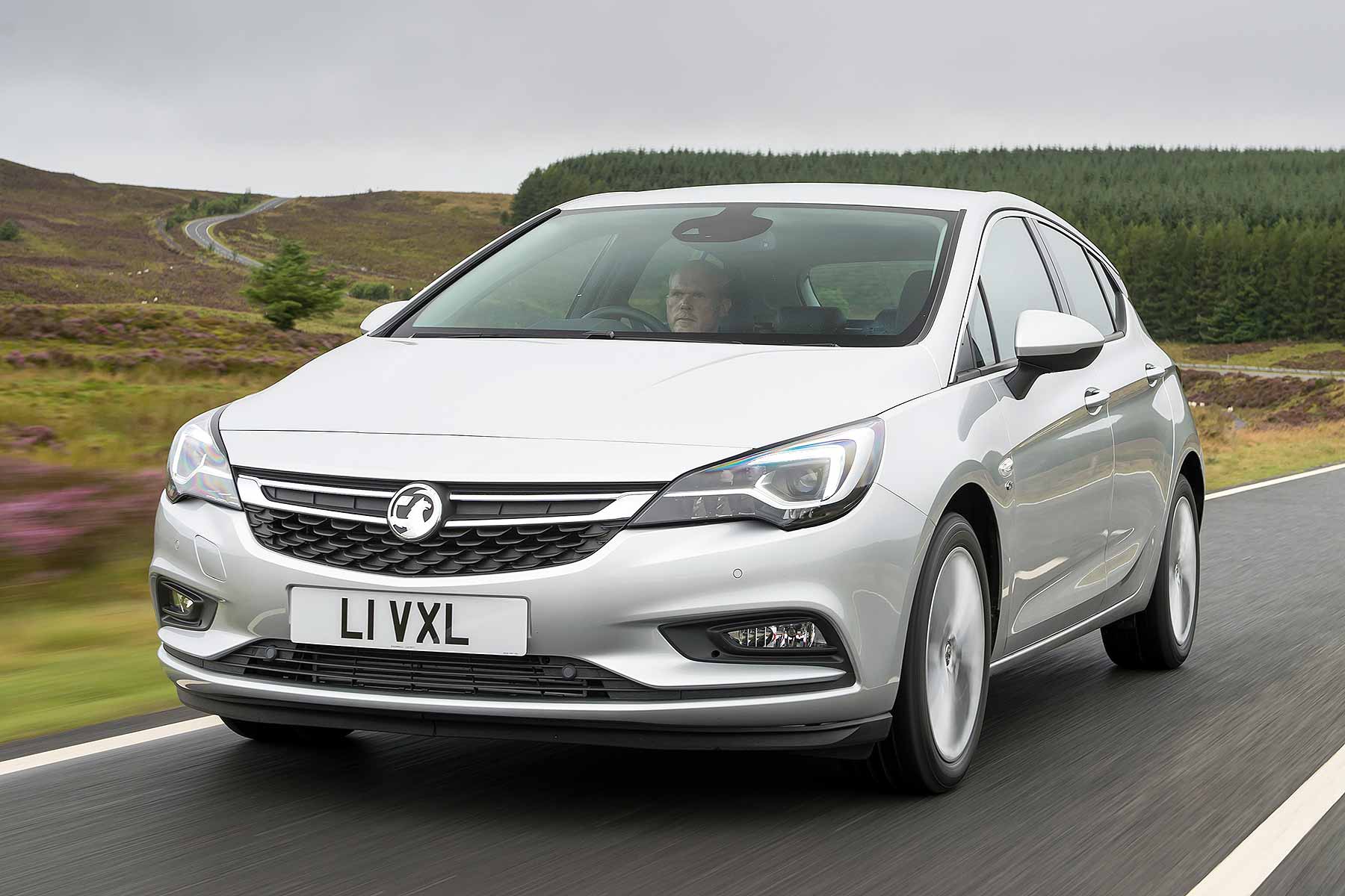 Vauxhall Astra review: 2015 first drive | Motoring Research