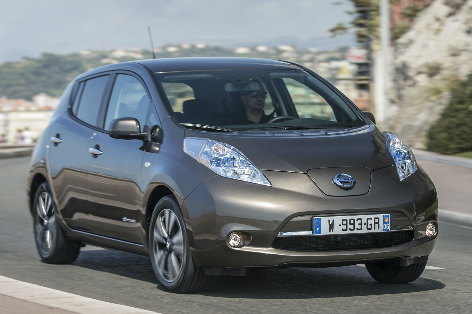 nissan leaf 30kwh review 2015 first drive