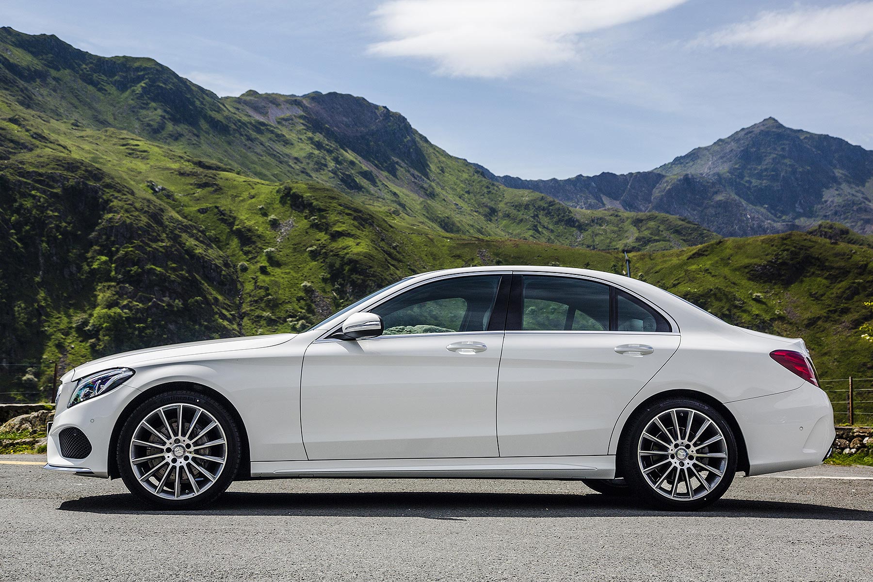 Mercedes-Benz C 250 d AMG Line review: 2015 road test | Motoring Research