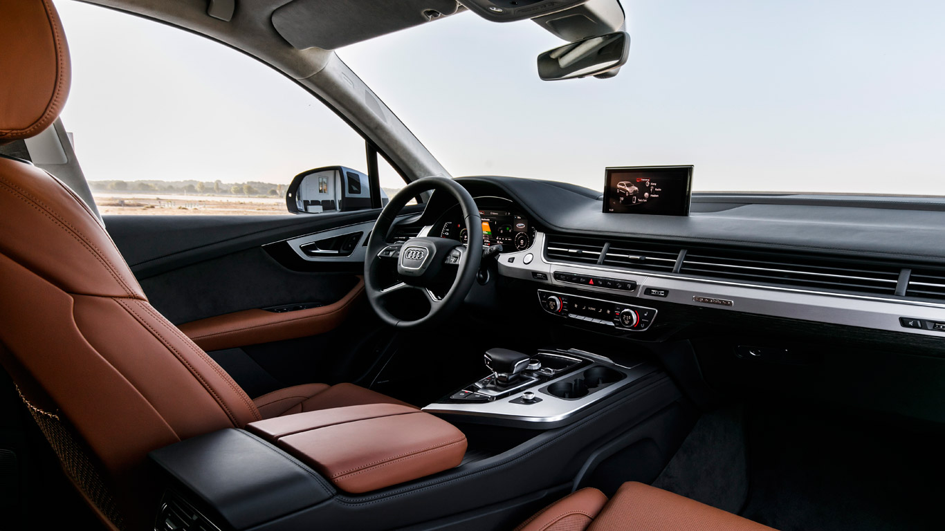 Audi Q7 e-tron: is it practical?