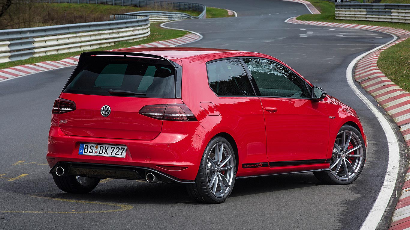2016 Volkswagen Golf GTI Clubsport S review: why it's a record-breaking ace | Motoring Research