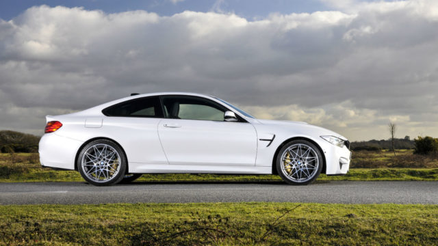 BMW M4 Competition Pack