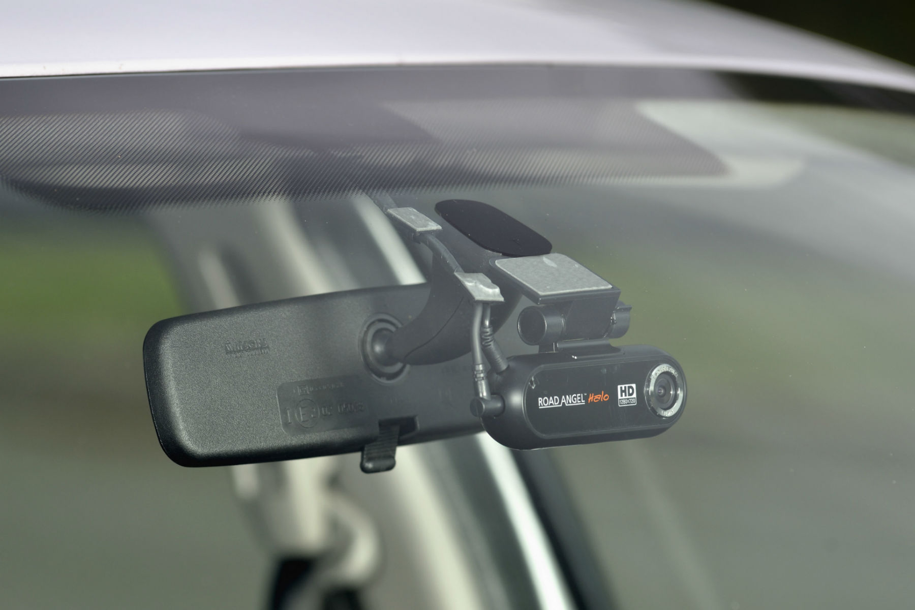 Should drivers be given bigger insurance discounts for using dashcams?