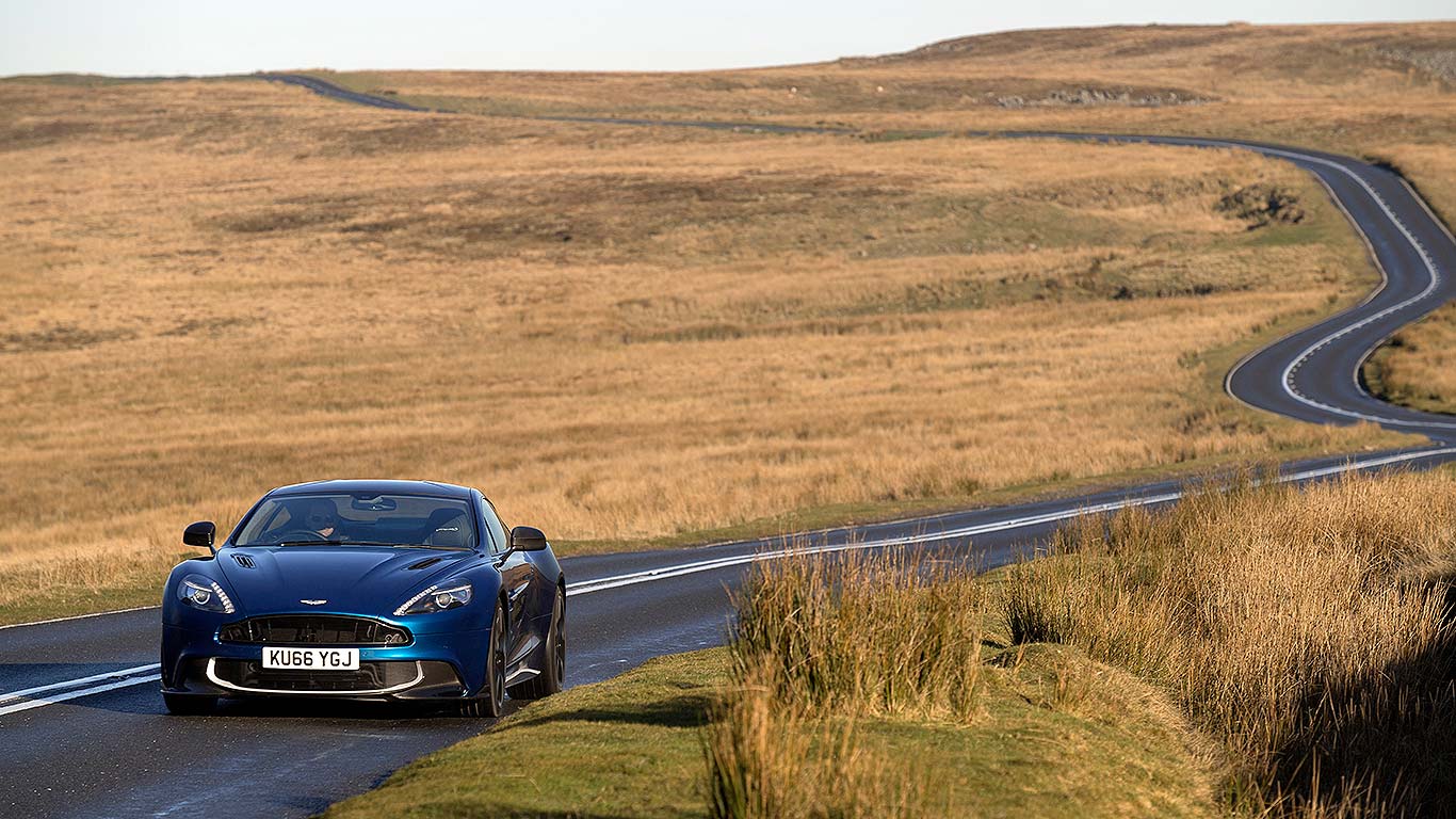 Aston Martin Vanquish S (2017)
