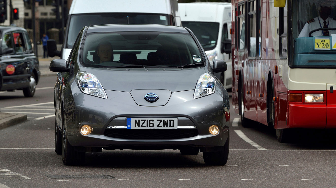 One million electric cars on UK roads by 2022