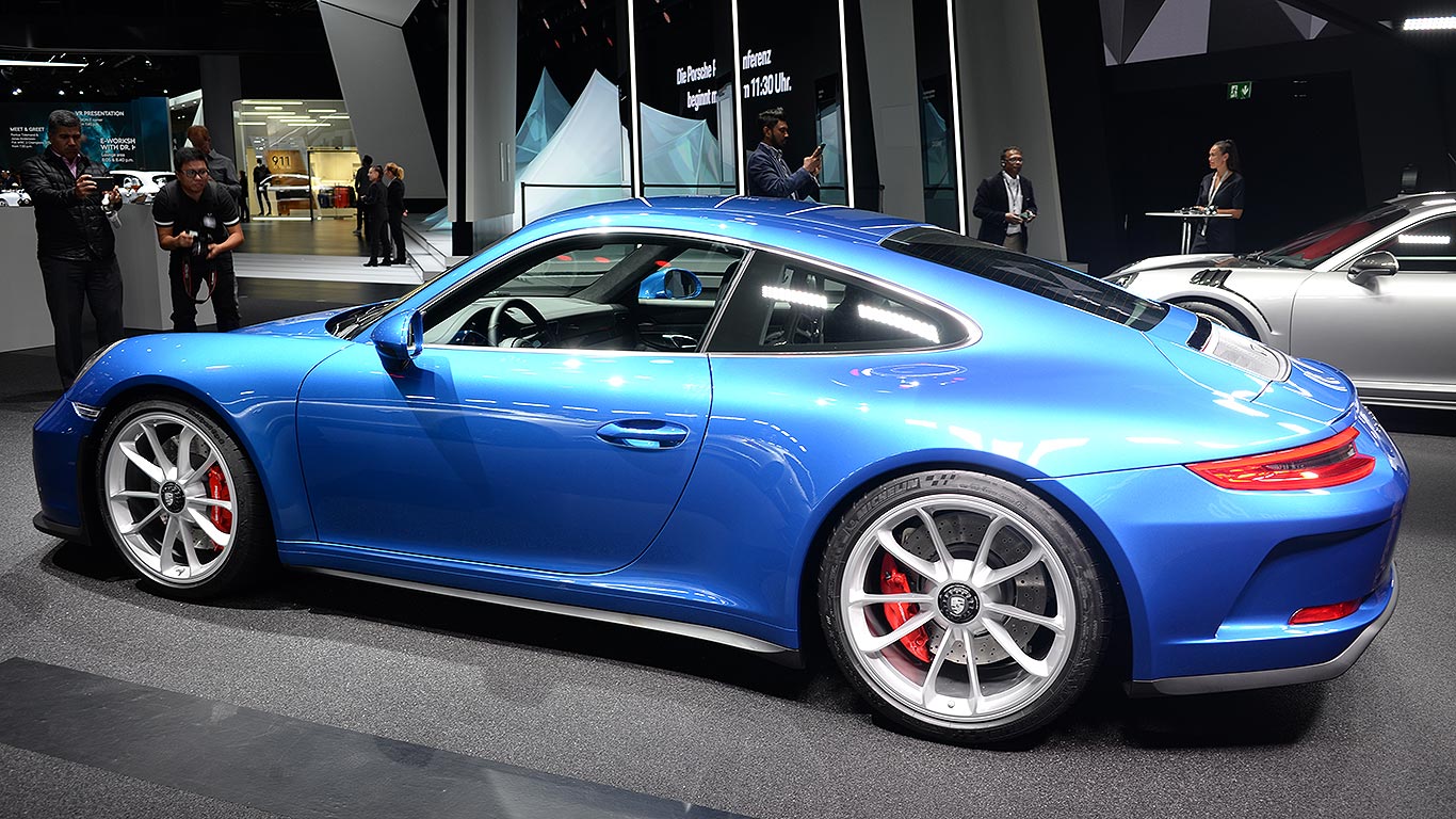 Porsche upsets 911 R owners