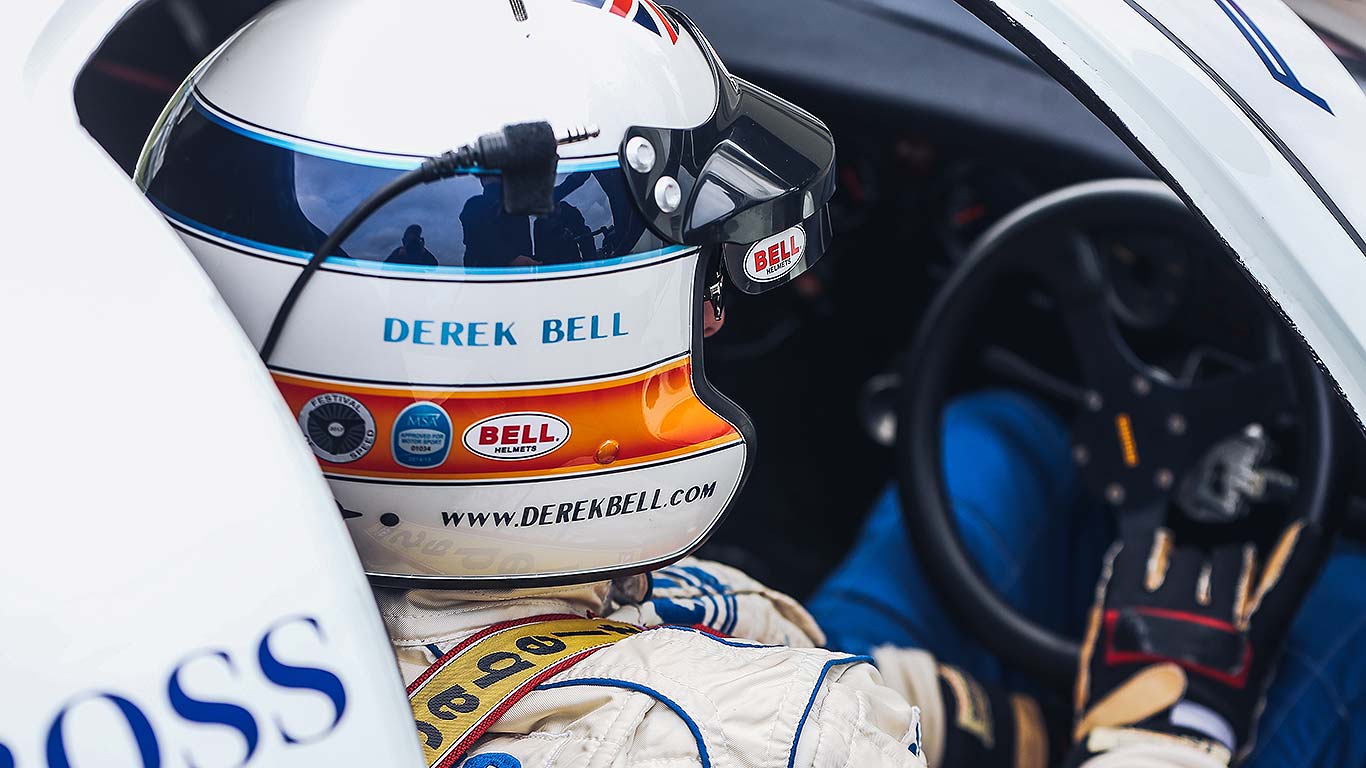 Porsche 911 Le Mans Legends Derek Bell