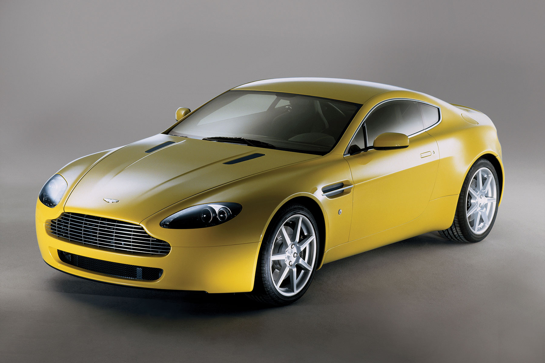 MR archive: Aston Martin V8 Vantage review