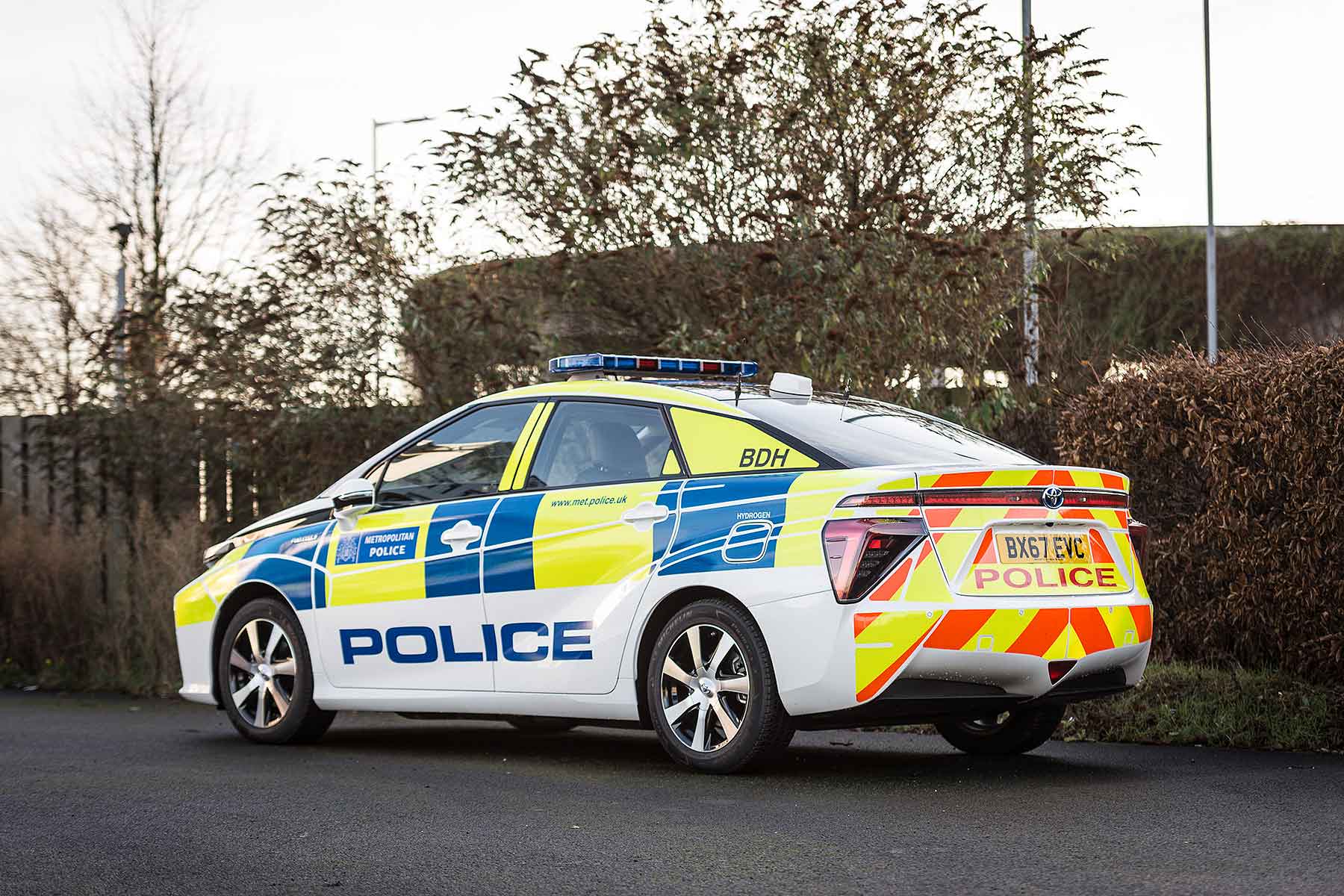 The Met Police s New Fleet Of Cars Will Emit Only WATER Motoring Research