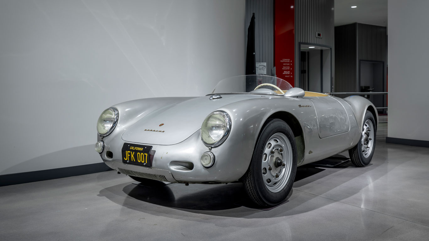 Porsche Passion: an incredible sports car collection