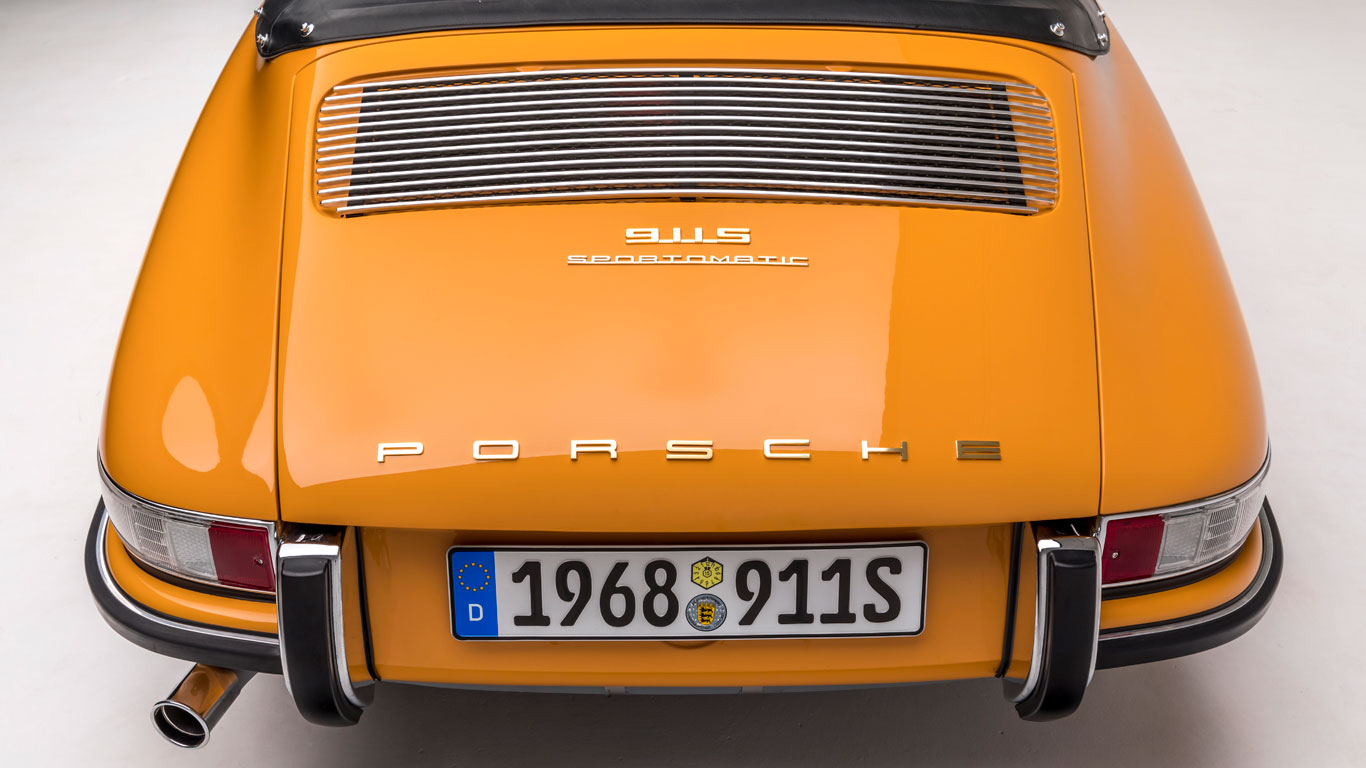 Porsche Passion: an incredible sports car collection