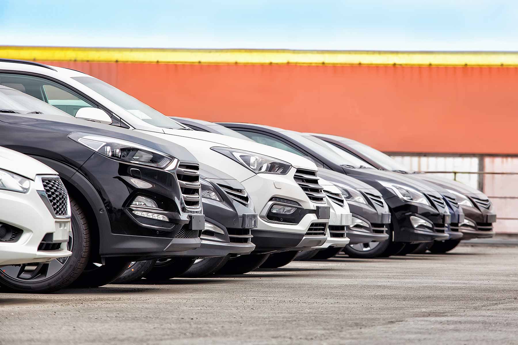 EU new car sales fall for the first time in 4 years Motoring Research