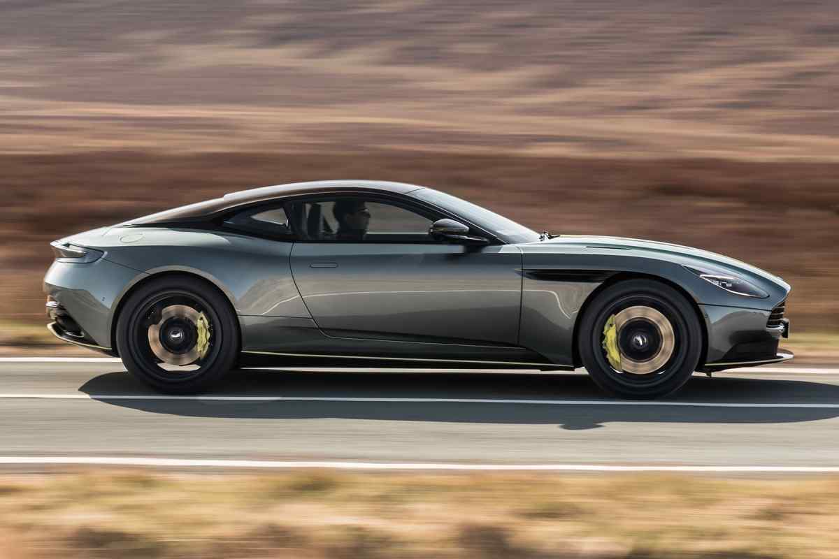 Aston Martin DB11 AMR (2018) review