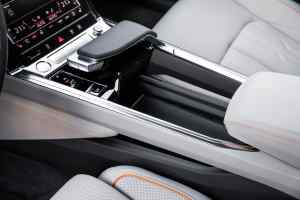 Audi e-tron 10
