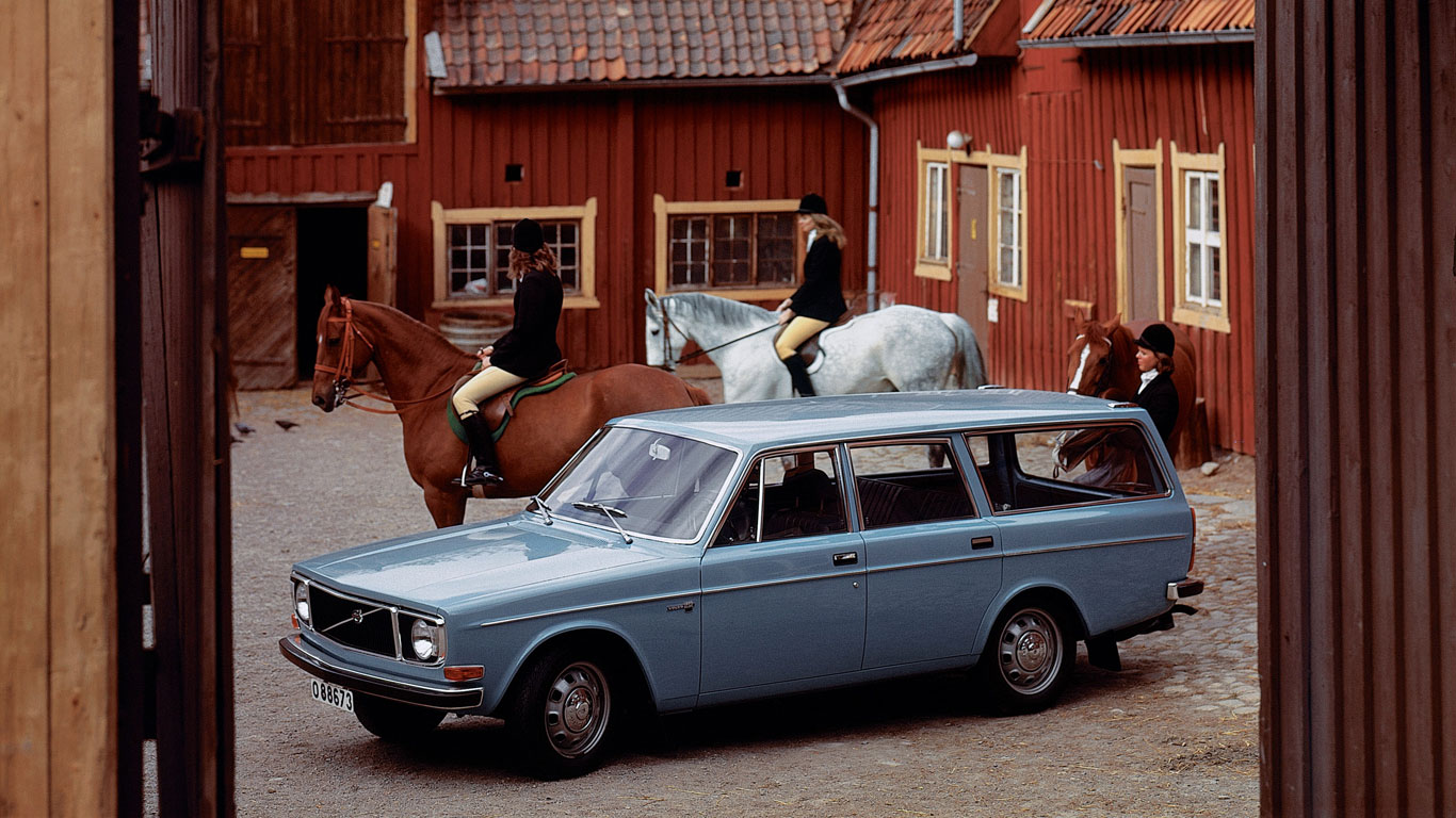 History of Volvo estates