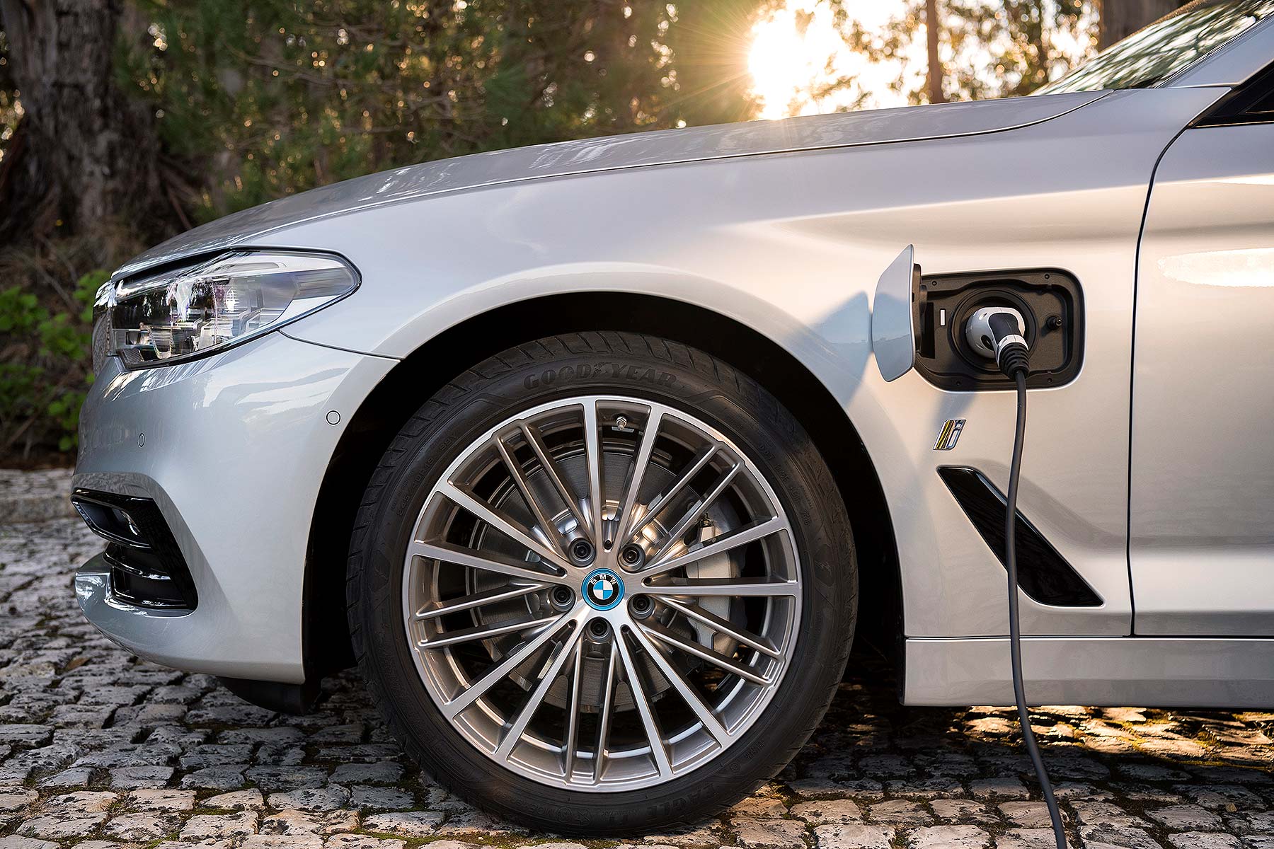 BMW 530e iPerformance plug-in hybrid