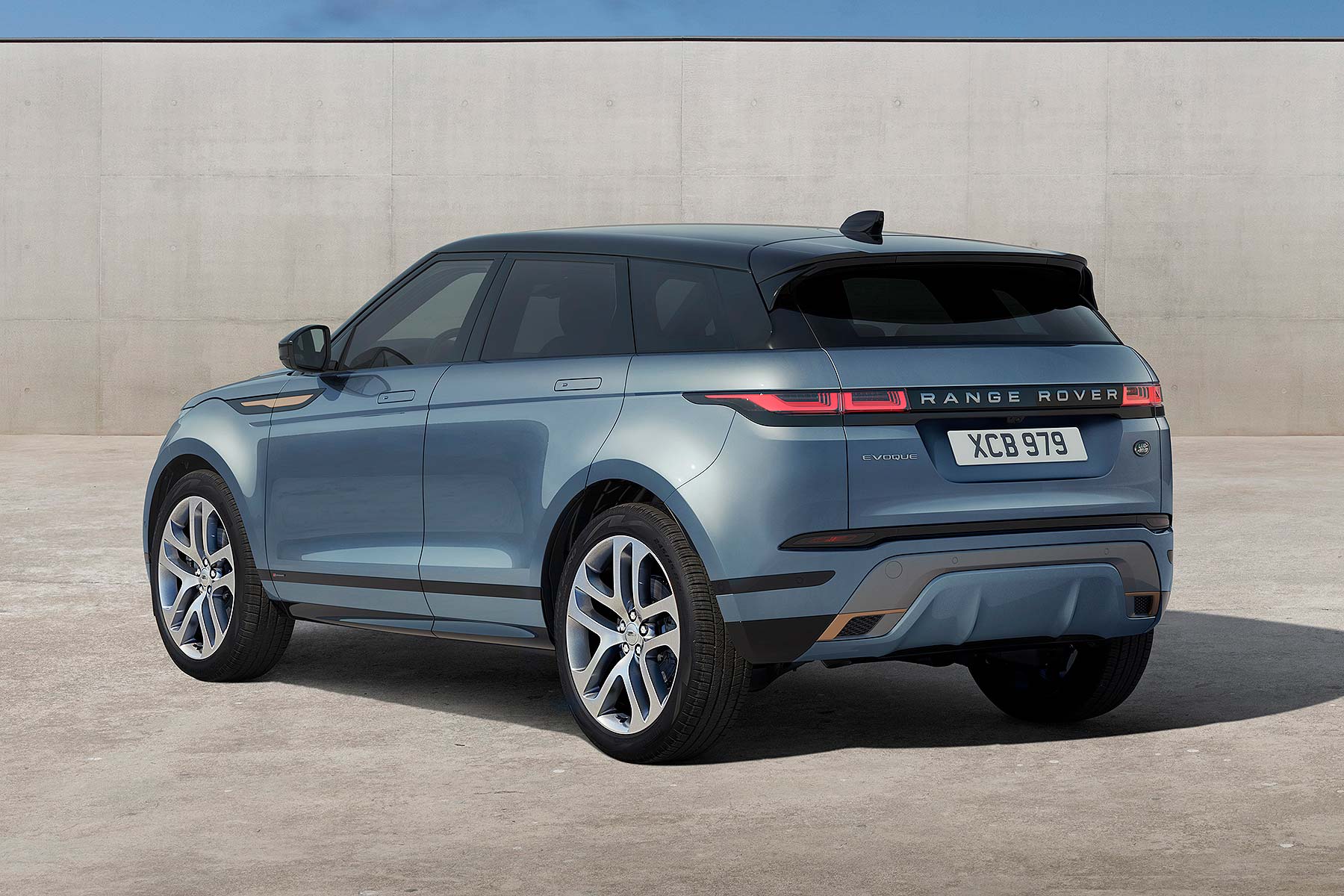 New 2019 Range Rover Evoque revealed and ordering is