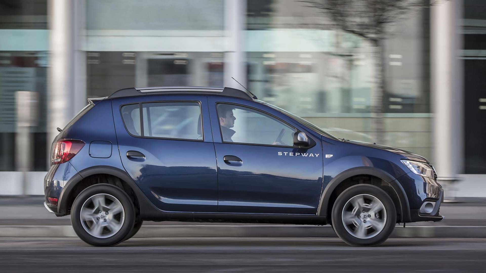 Dacia Sandero Stepway gets Essential value for 2019 Motoring Research