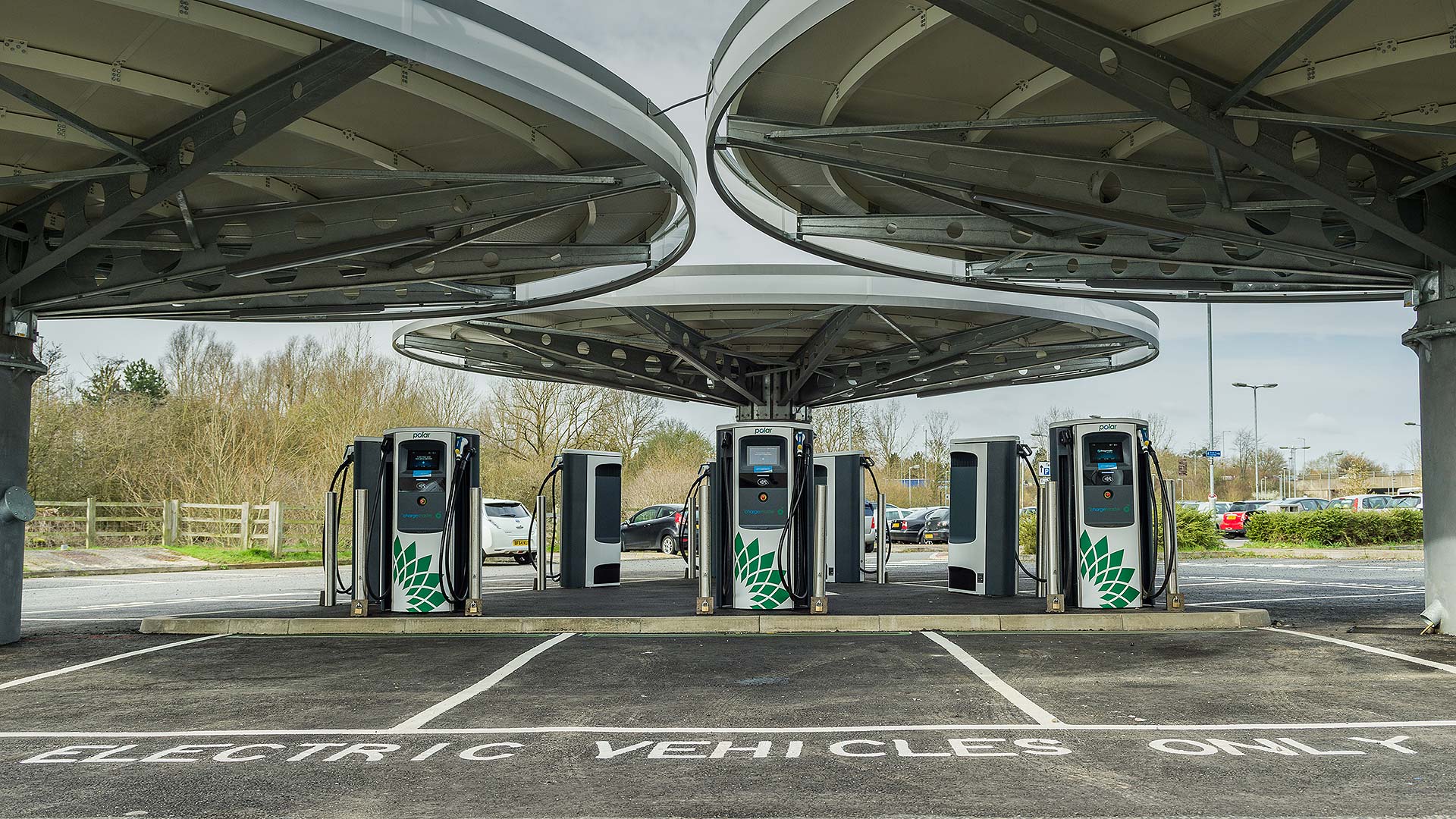 BP Chargemaster rapid charging hub at Milton Keynes Coachway
