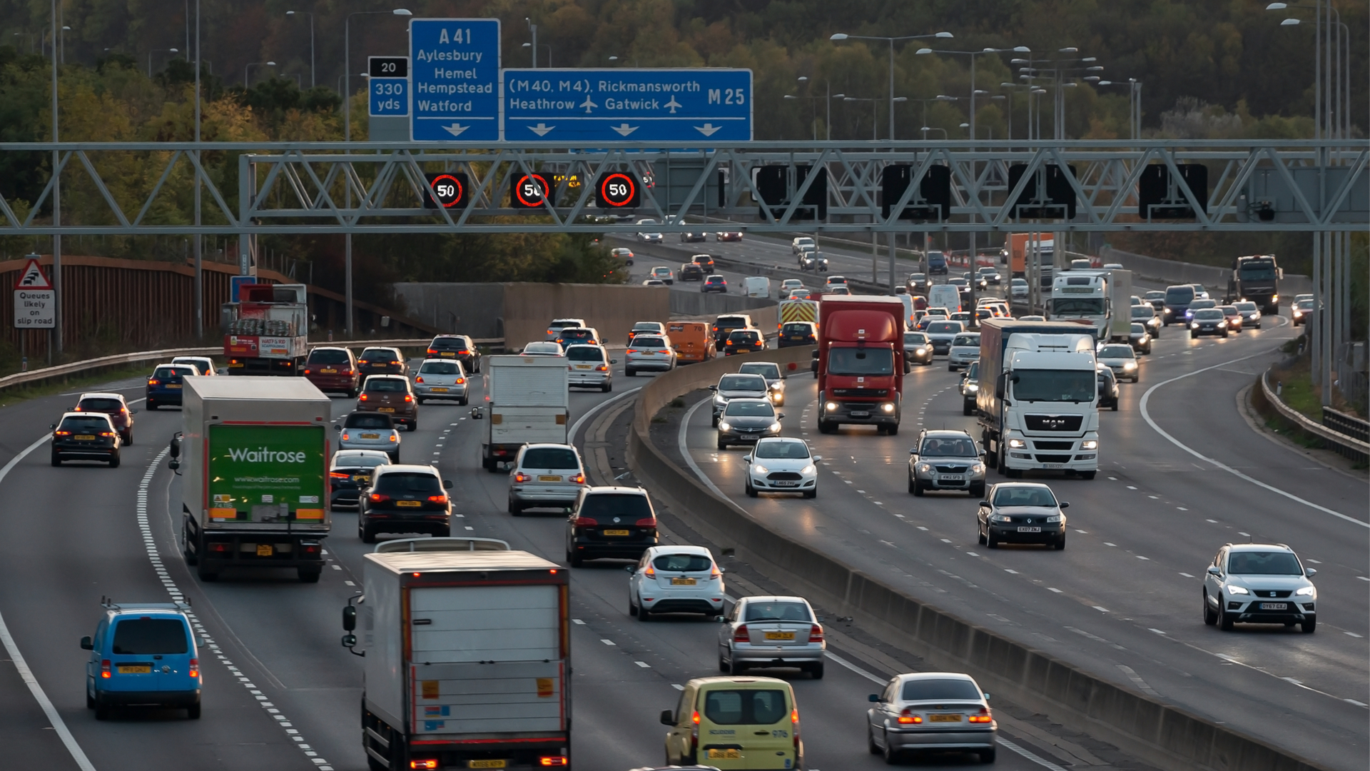 Heavy traffic on the M25 near Heathrow
