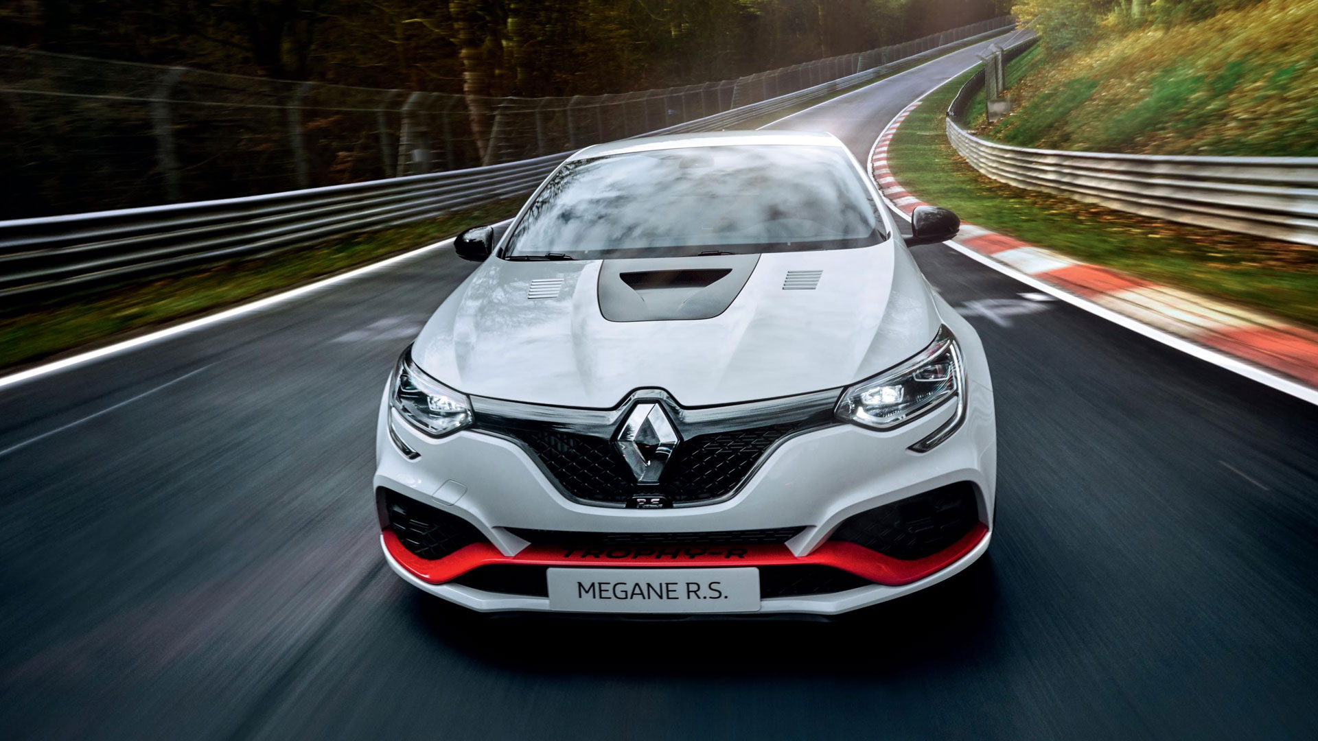 New Megane RS Trophy-R Ring record