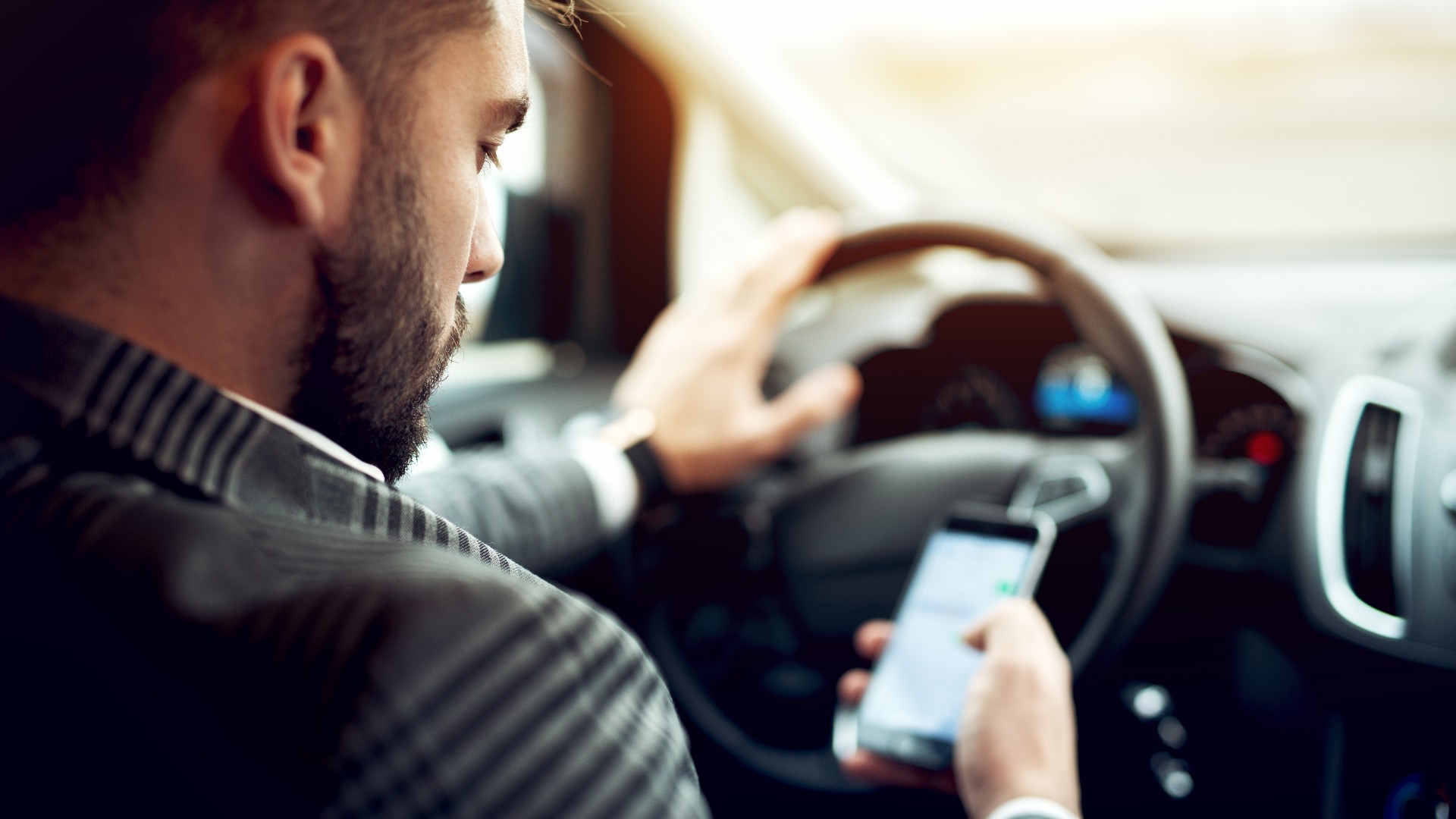 Calls for increased penalties for using phone while driving