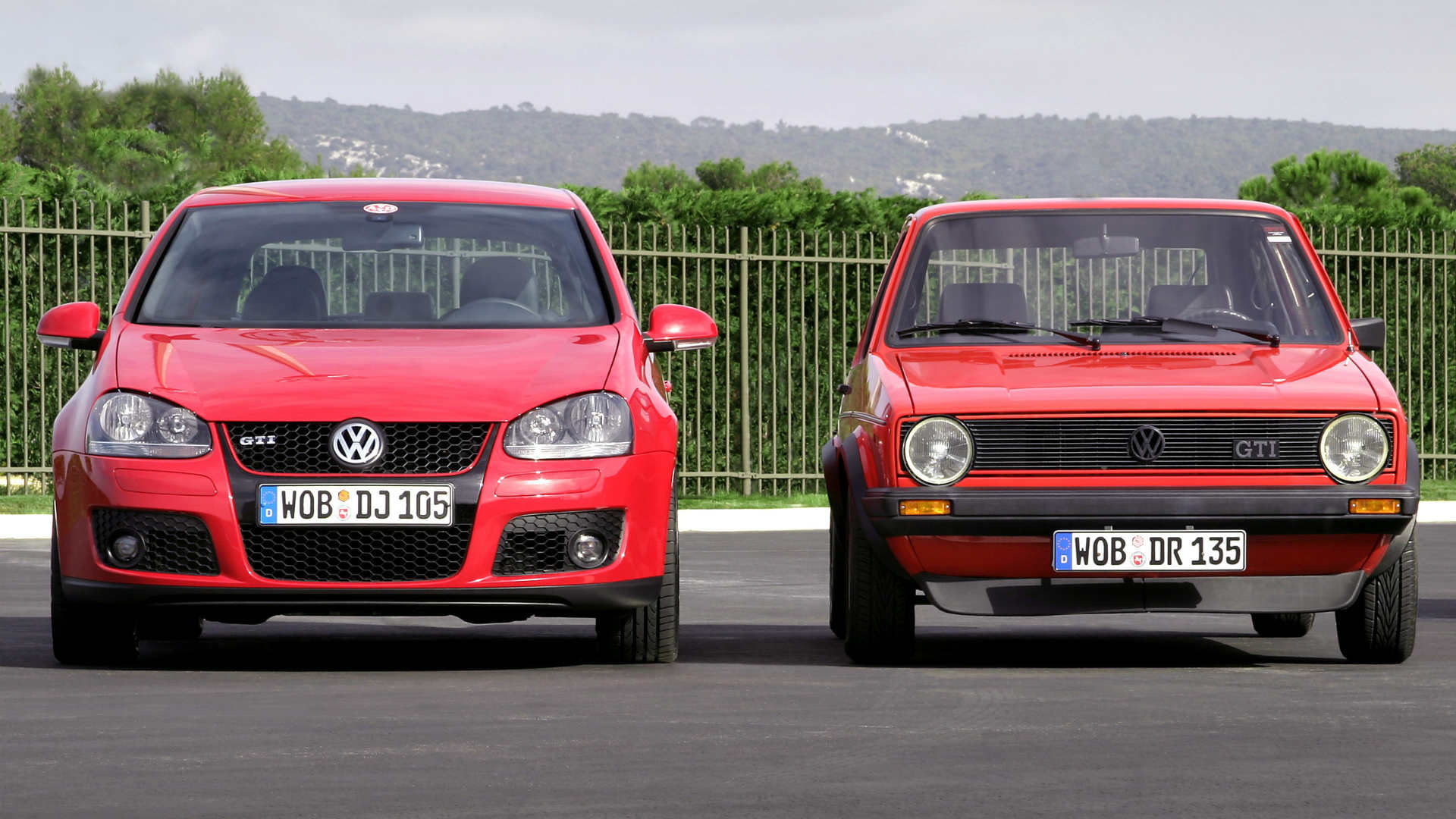 More cars earlier. Volkswagen Golf GTI. Гольф GTI 1 поколения. Volkswagen Golf GTI 1 поколения. Golf mk1 GTI.