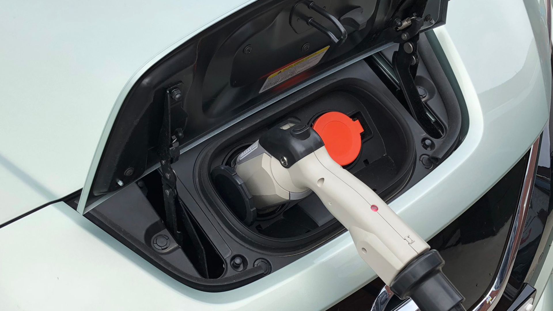 electric car drivers charging habits