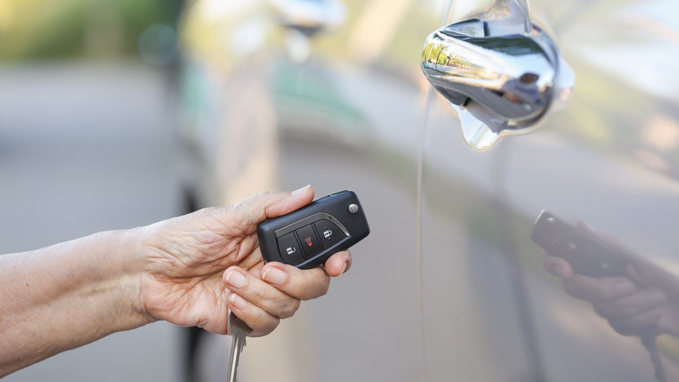 Keyless car theft 'sleeping keys'