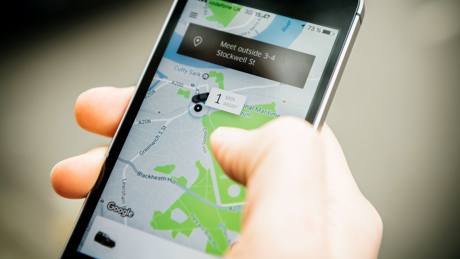 Uber to give free rides and meals to NHS staff