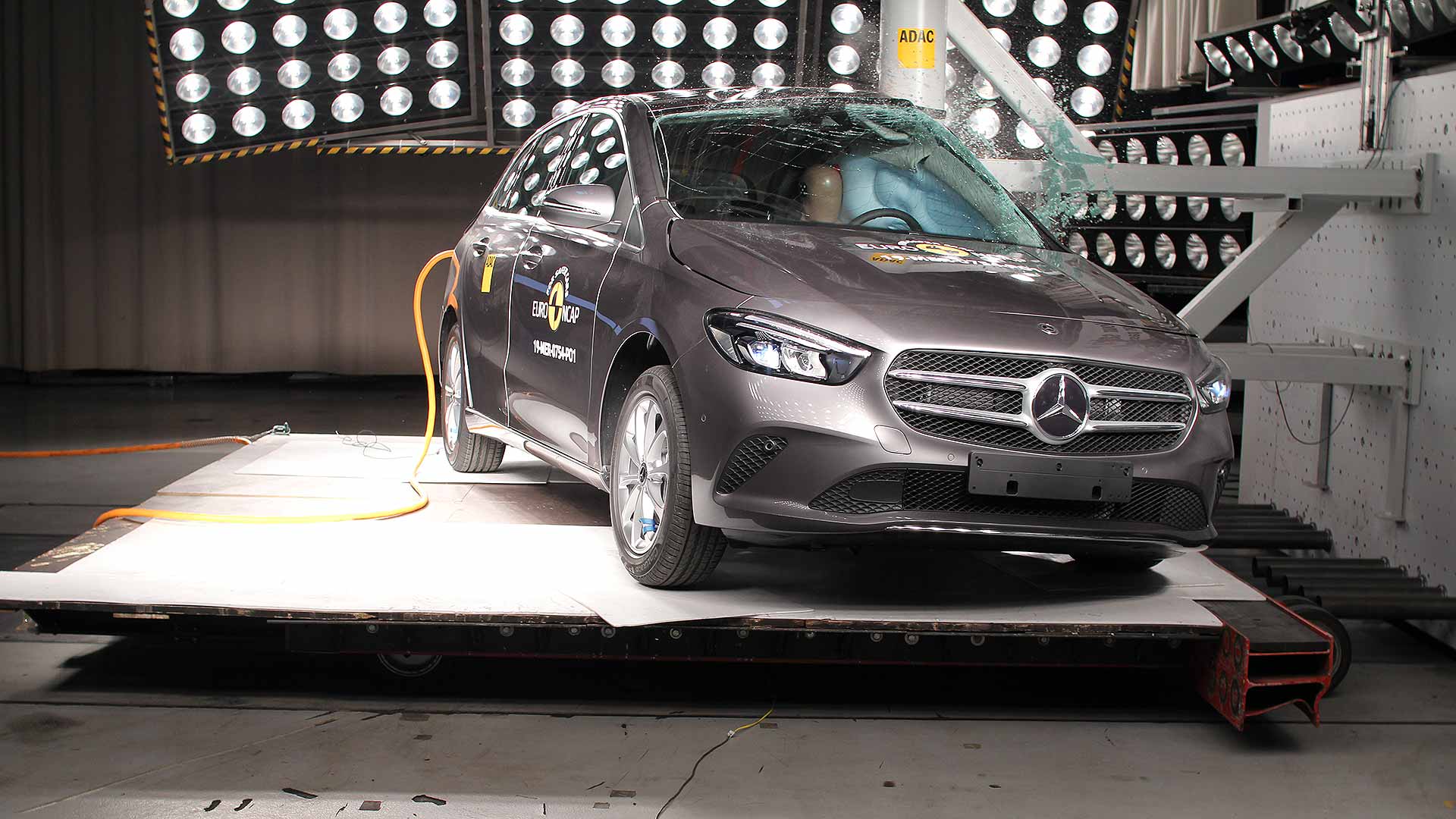 Mercedes-Benz B-Class Euro NCAP crash test