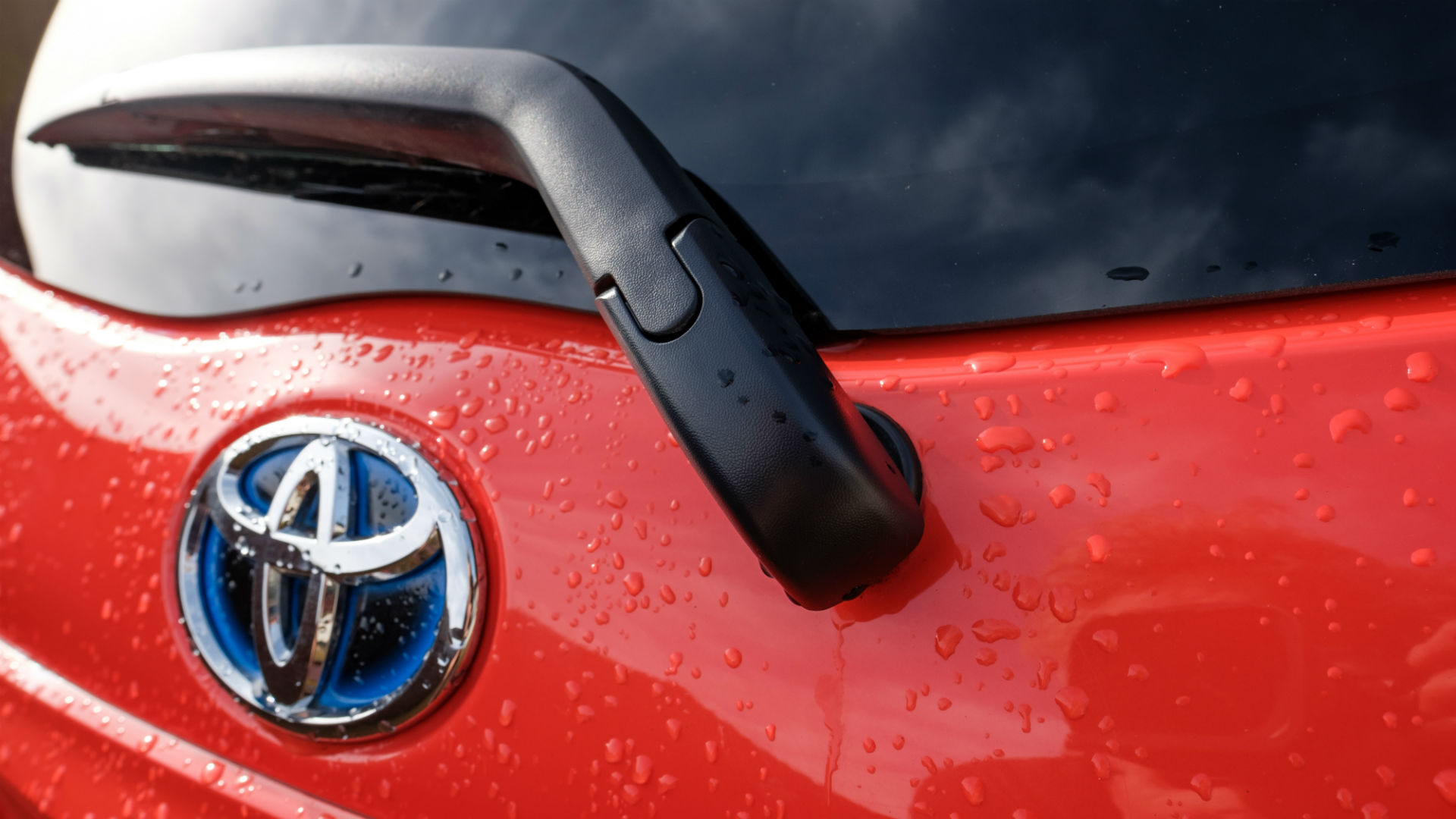 Toyota windscreen wiper