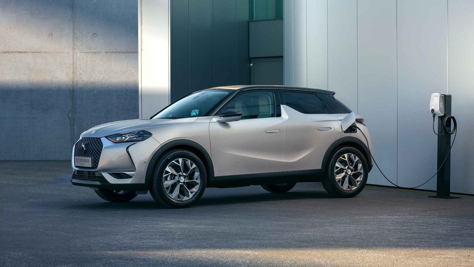 Electric cars 2020 which EVs have the longest range? Motoring Research