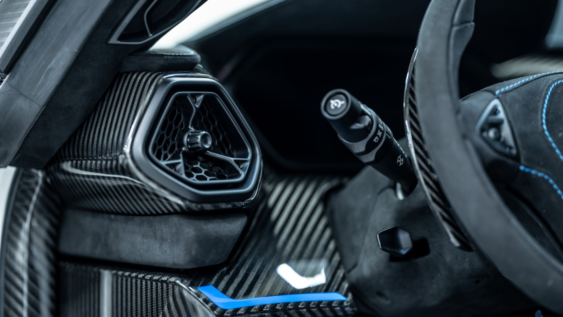 Zenvo TSR-S new wheels and gearbox