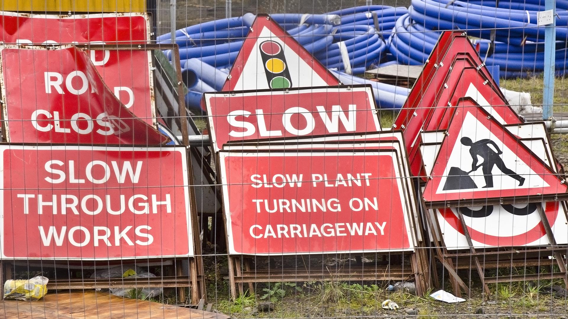 Campaign to sort road signs