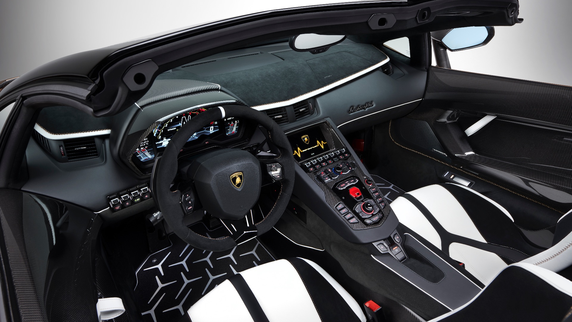 Lamborghini Aventador SVJ Roadster (2020) review