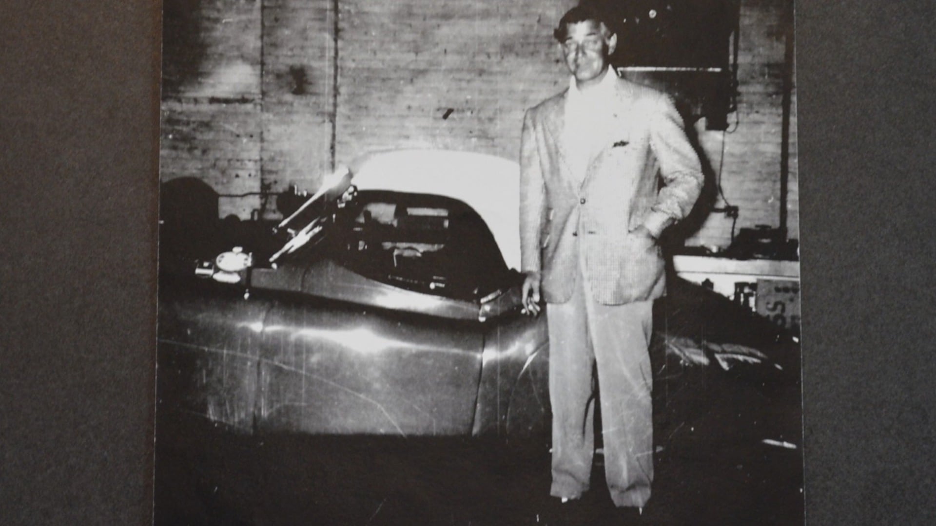 Clark Gable’s custom 1952 Jaguar XK120 is up for auction right now