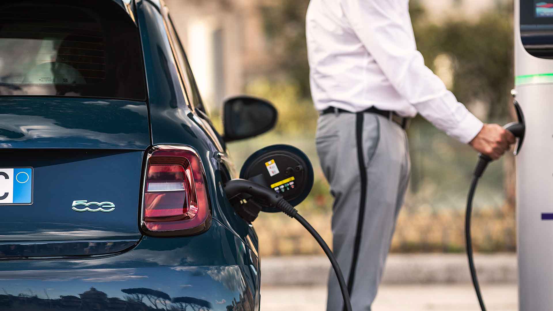Electric Fiat 500 hatch charging