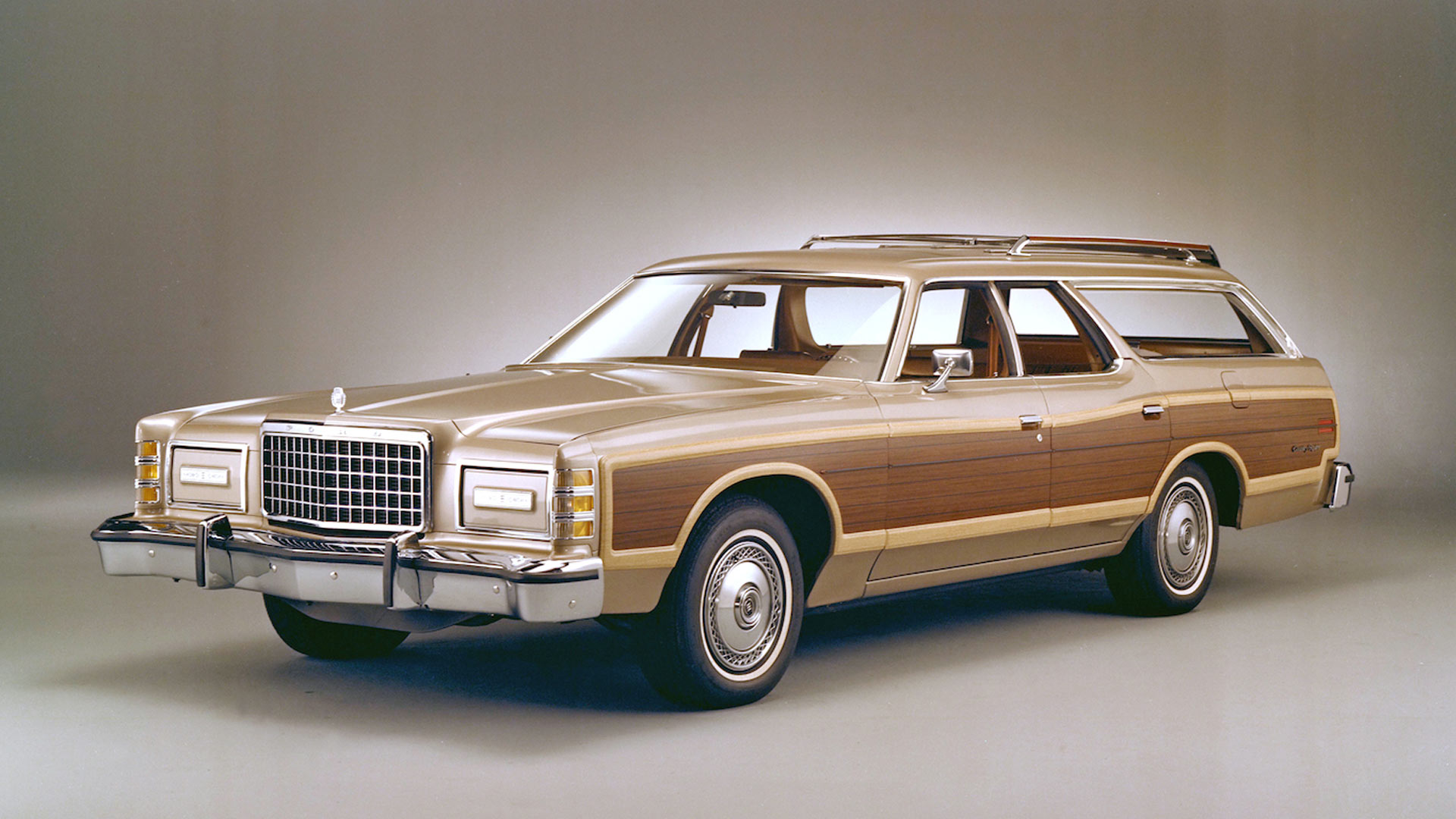 1978 Ford Country Squire – 225.7 inches