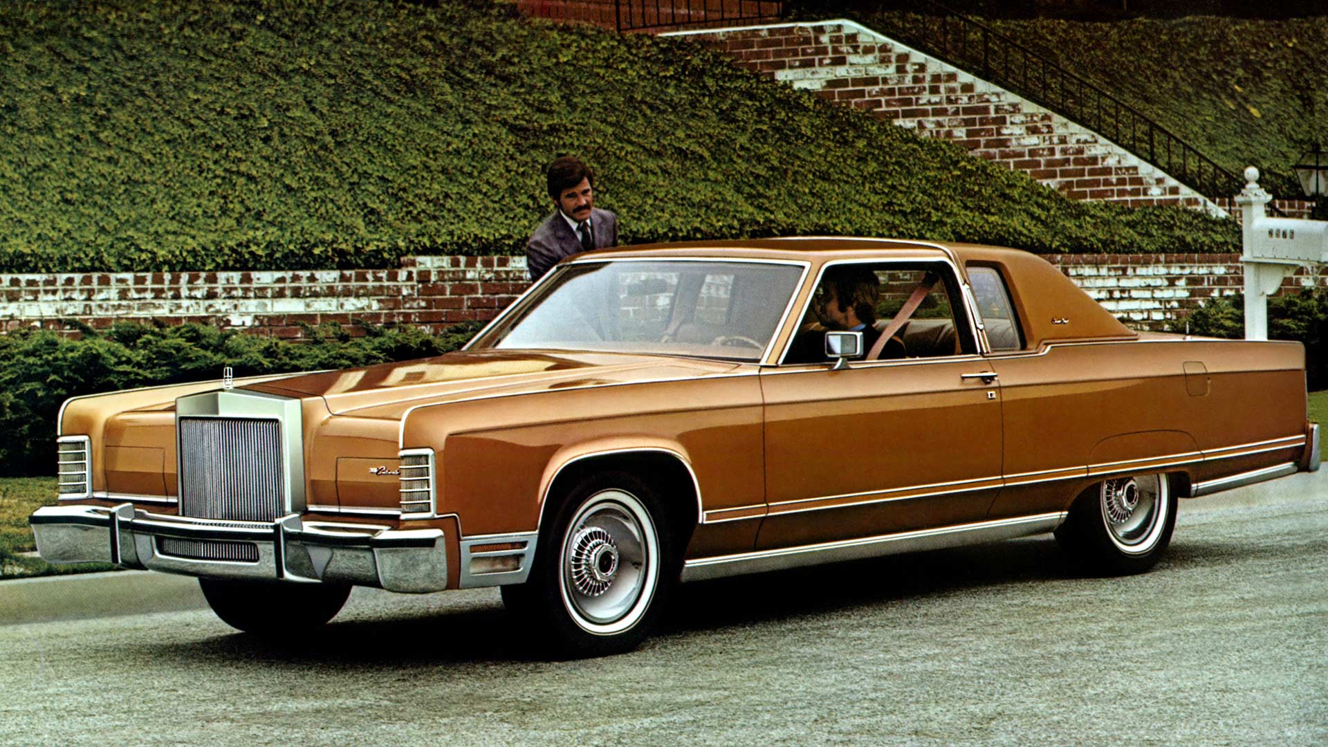 1977 Lincoln Continental Town Coupe – 233 inches