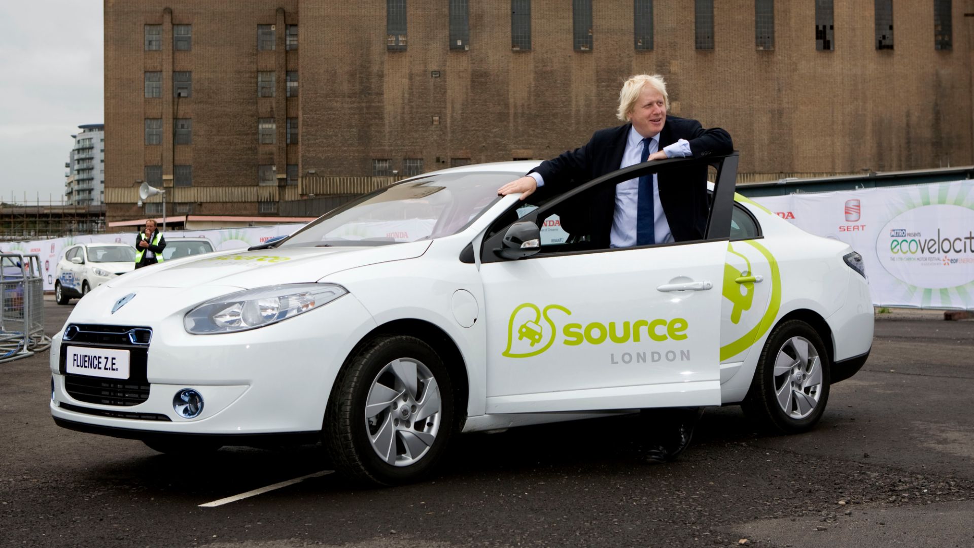Boris Johnson in a Renault Fluence ZE