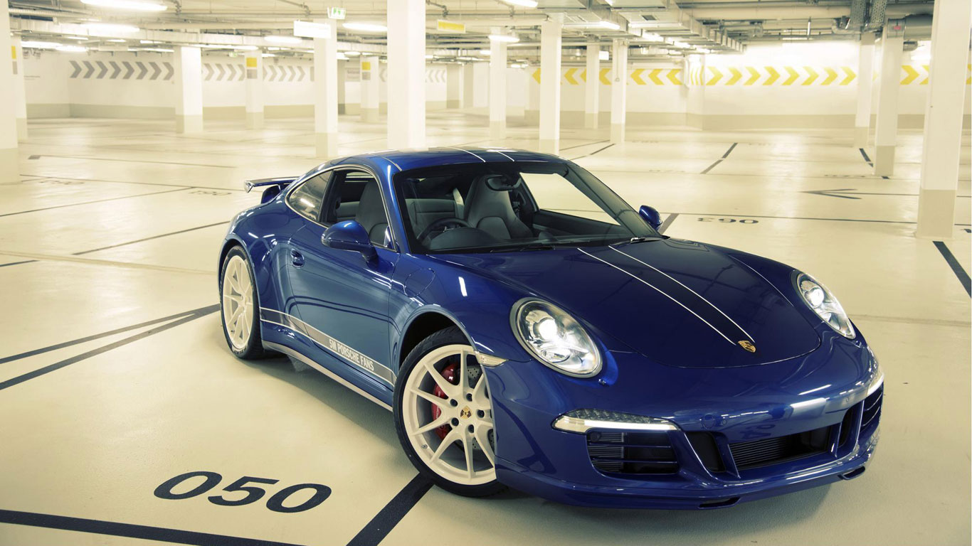 Porsche 911 Facebook Edition