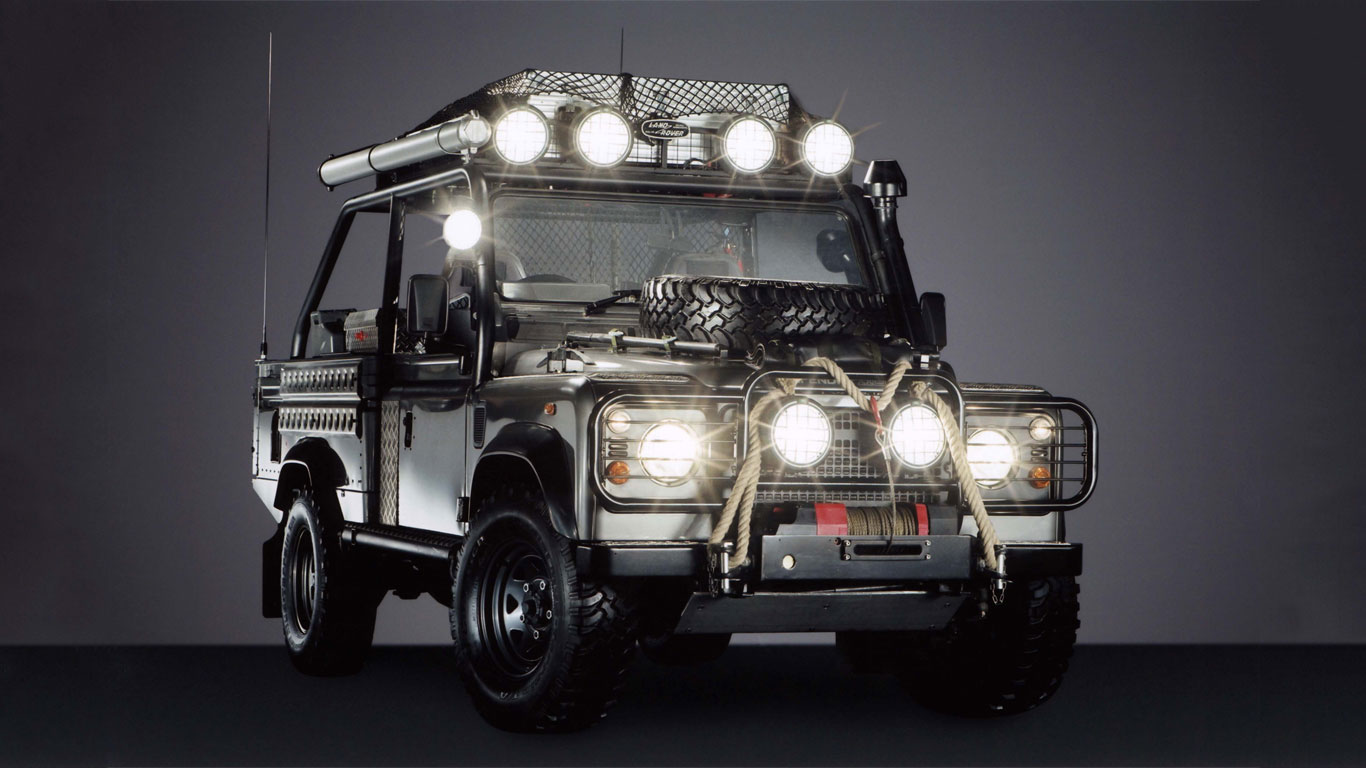 Land Rover Defender Tomb Raider