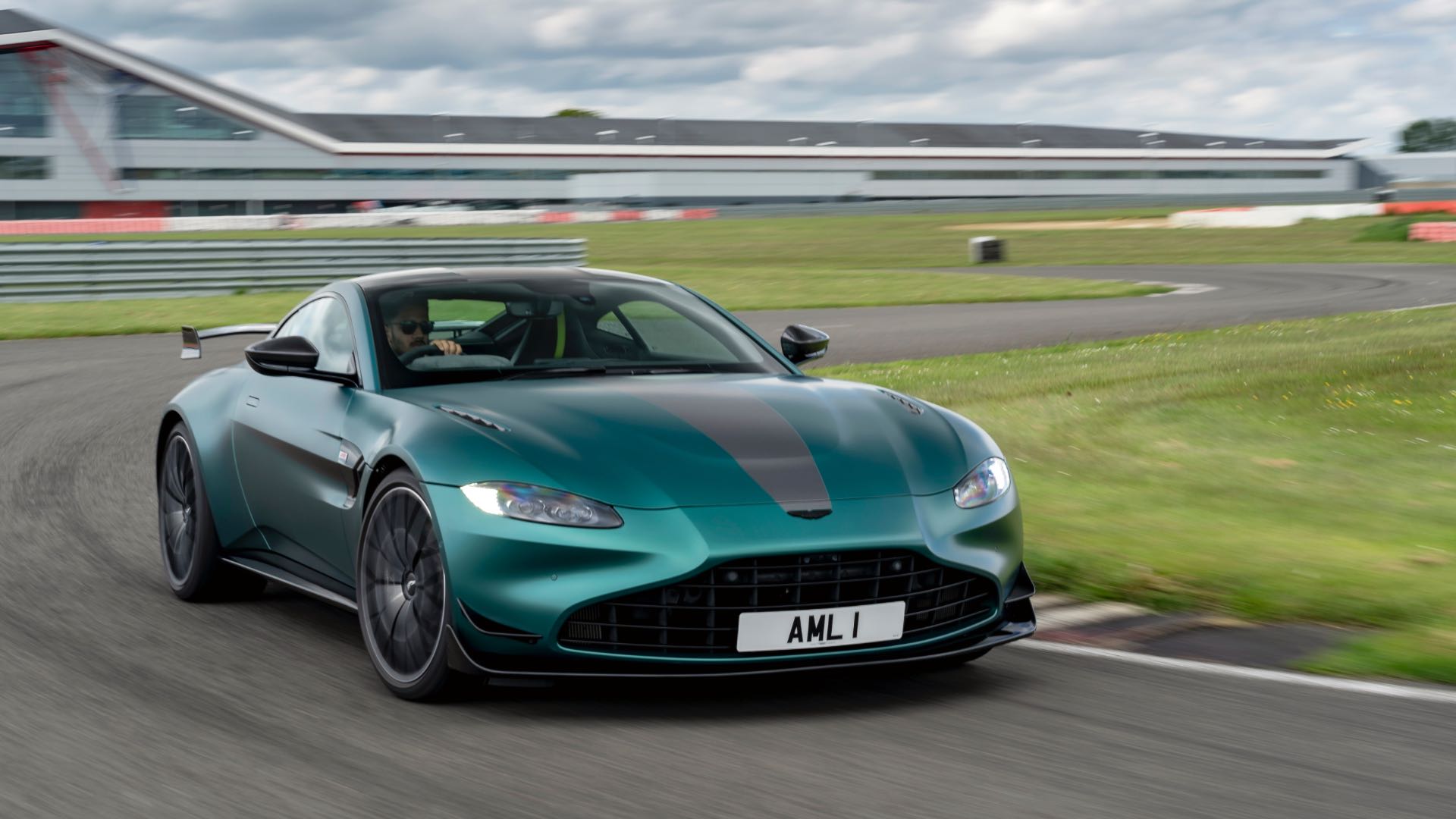 Aston Martin Vantage F1 Edition 2021 review