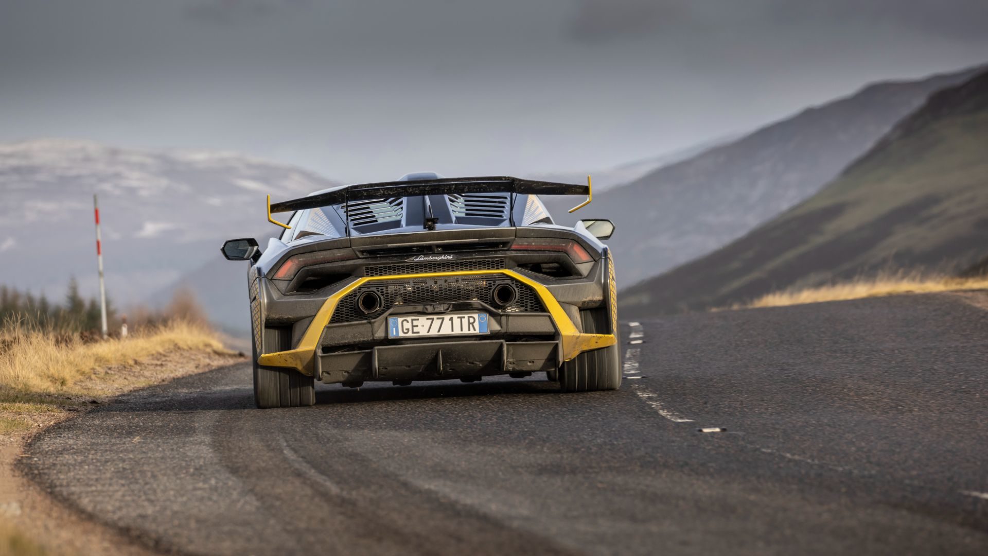 Lamborghini road-trip
