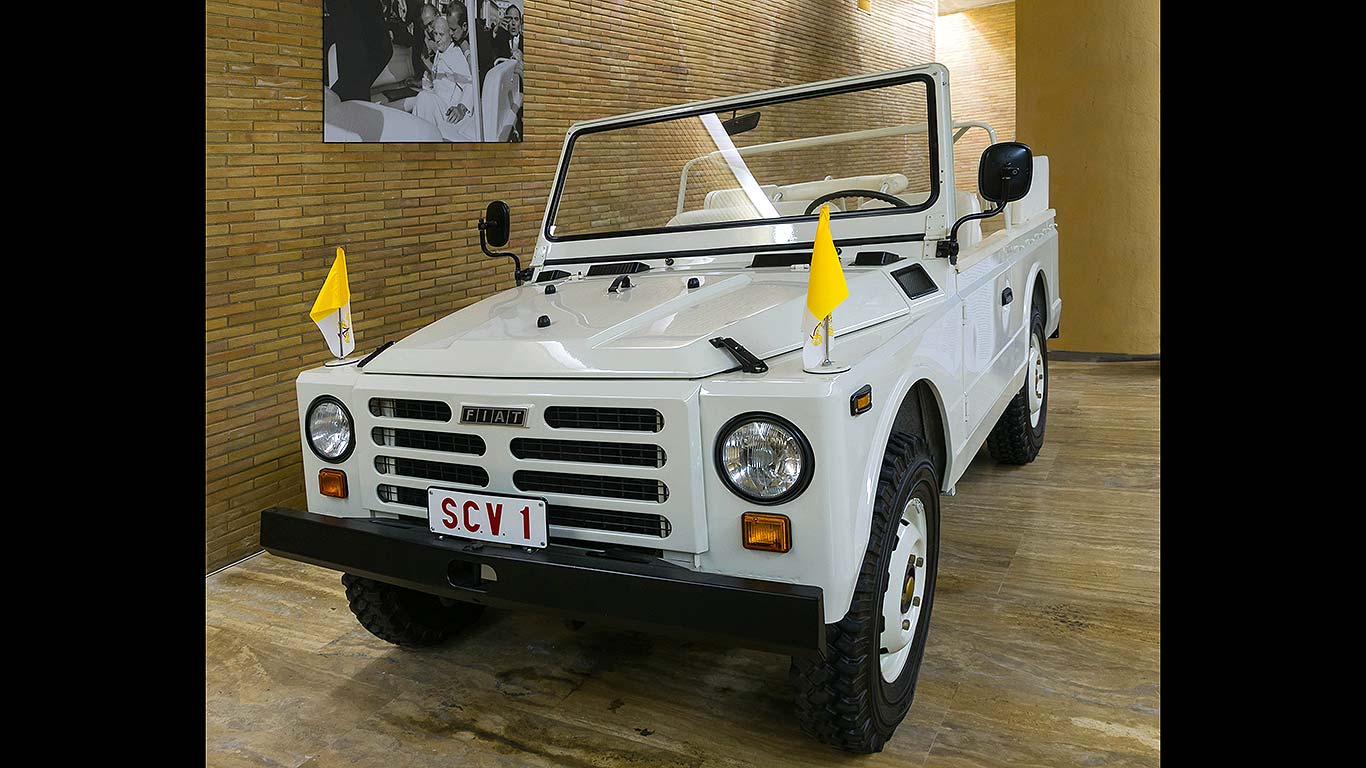 Fiat Popemobile