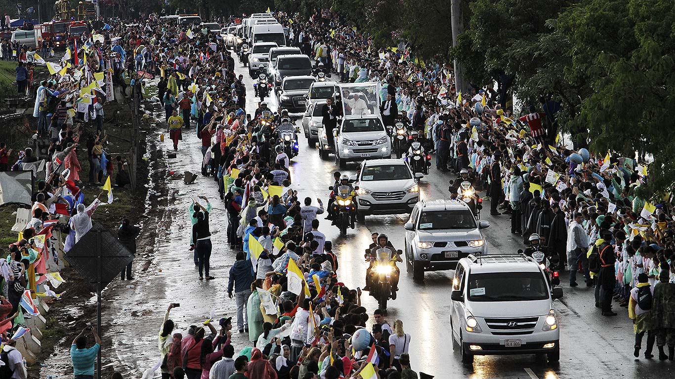 Isuzu Popemobile in Paraguay